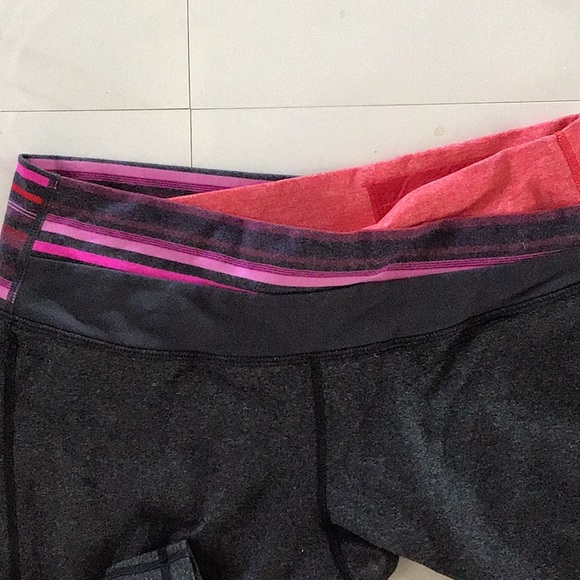 Lululemon crop - Picture 3 of 3